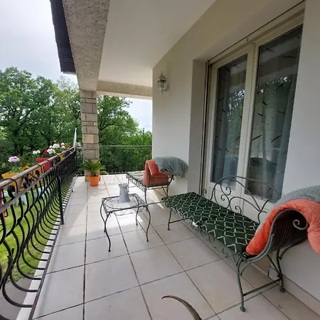La Cote De Graves
