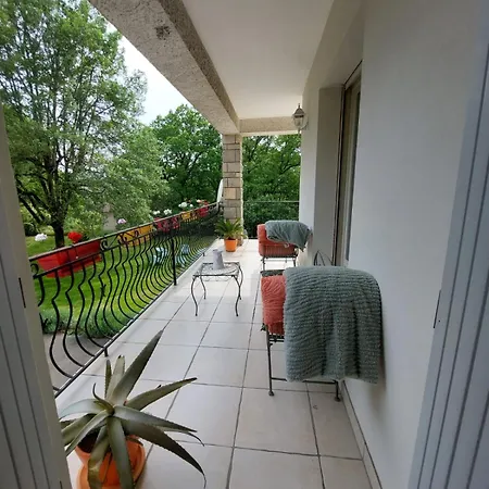La Cote De Graves Hébergement de vacances *