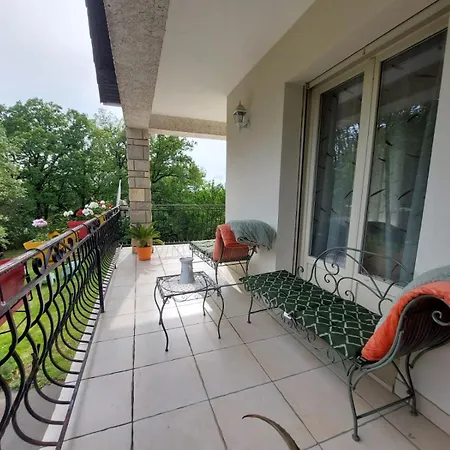 La Cote De Graves